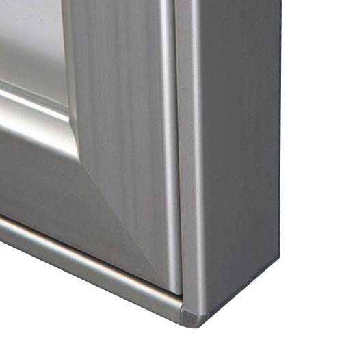Vitrina de cristal detalle marco inferior