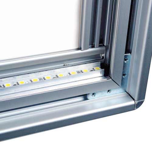 Vitrina de cristal detalle tira led