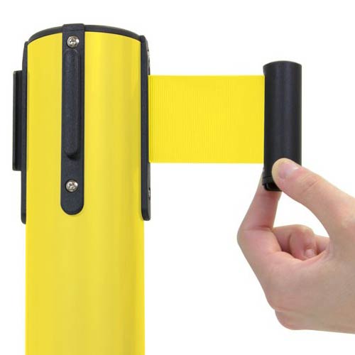 Poste separador de color amarillo detalle cinta