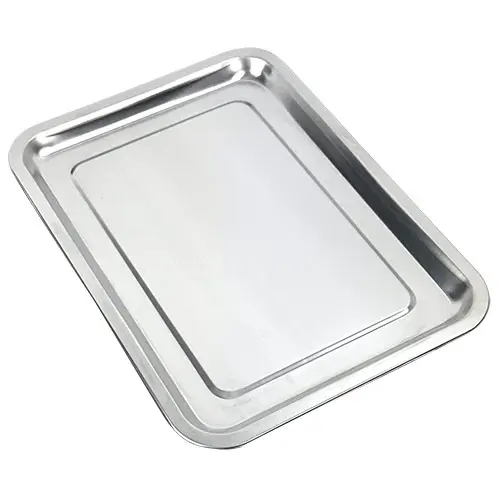 Bandeja rectangular de presentaci&oacute;n fabricada en acero inoxidable con acabado perfecto.